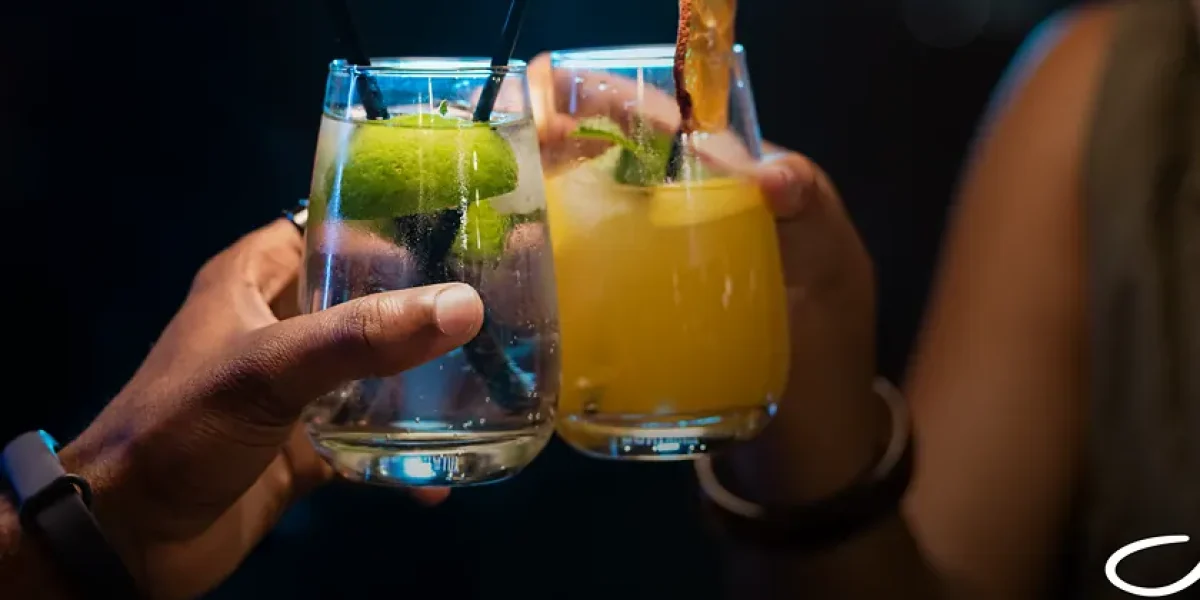Casos recentes de ingestão de bebidas adulteradas com metanol no Brasil: riscos ao organismo e sistema digestivo